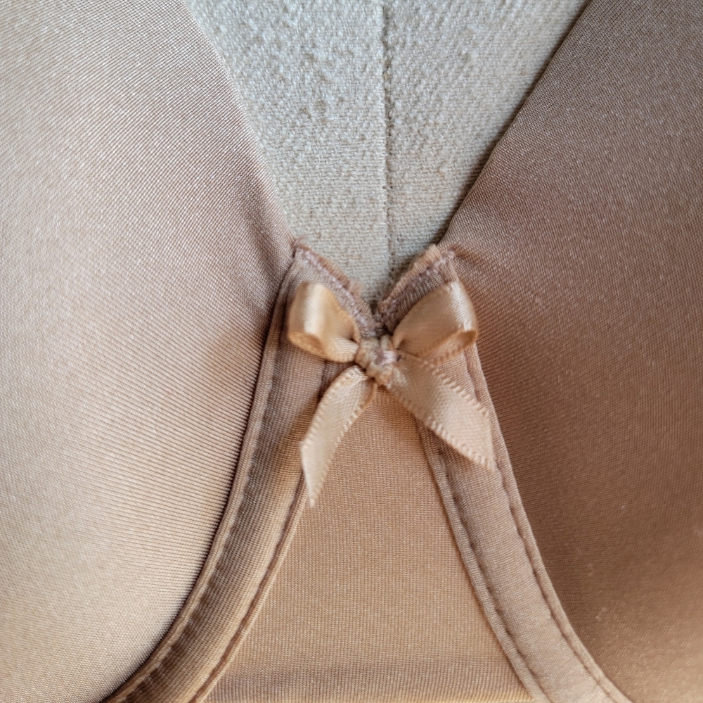 Classic Full Coverage Bra - Picture 2 of 7